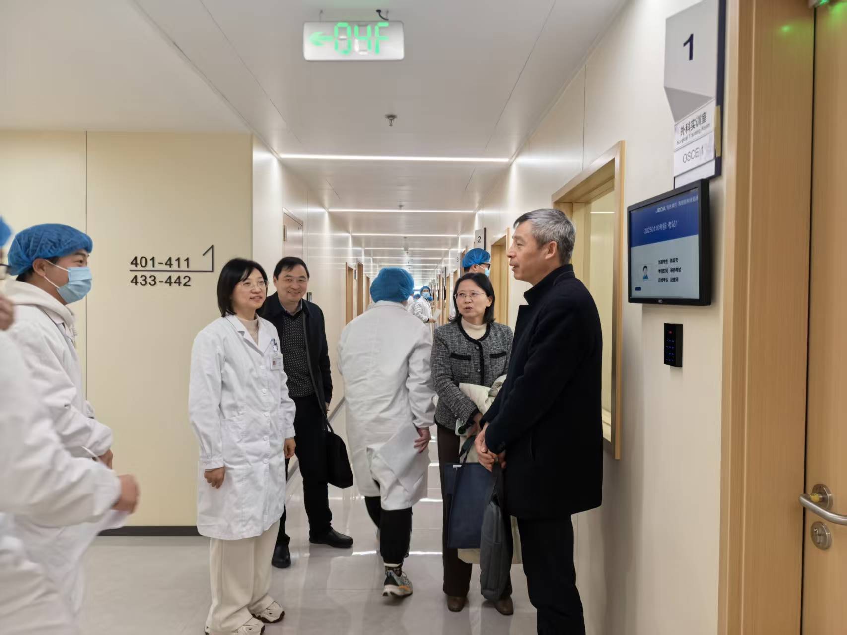 现场.jpg 现场.jpg